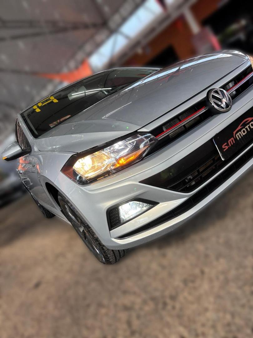 VOLKSWAGEN Polo Hatch - Foto