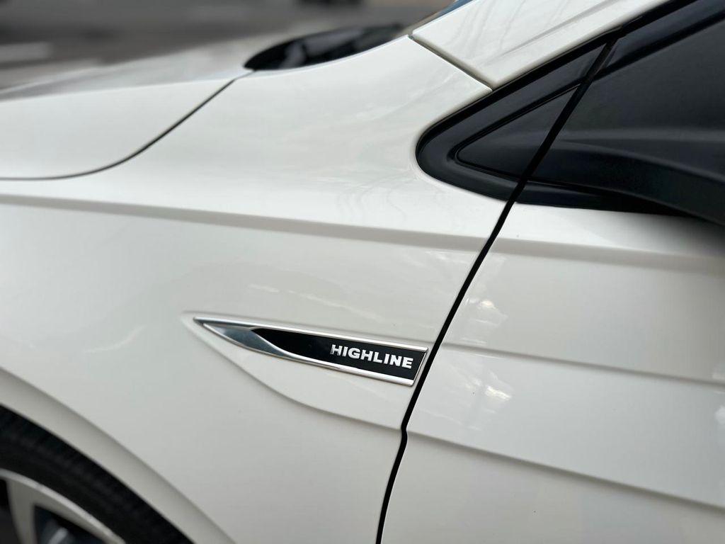 VOLKSWAGEN Polo Hatch - Foto