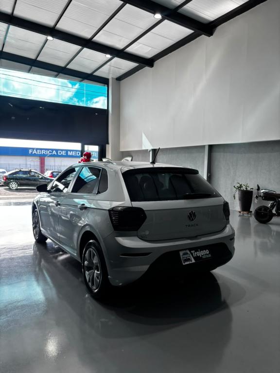 VOLKSWAGEN Polo Hatch - Foto