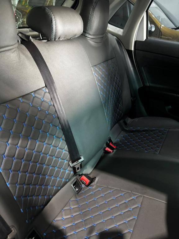 VOLKSWAGEN Polo Hatch - Foto