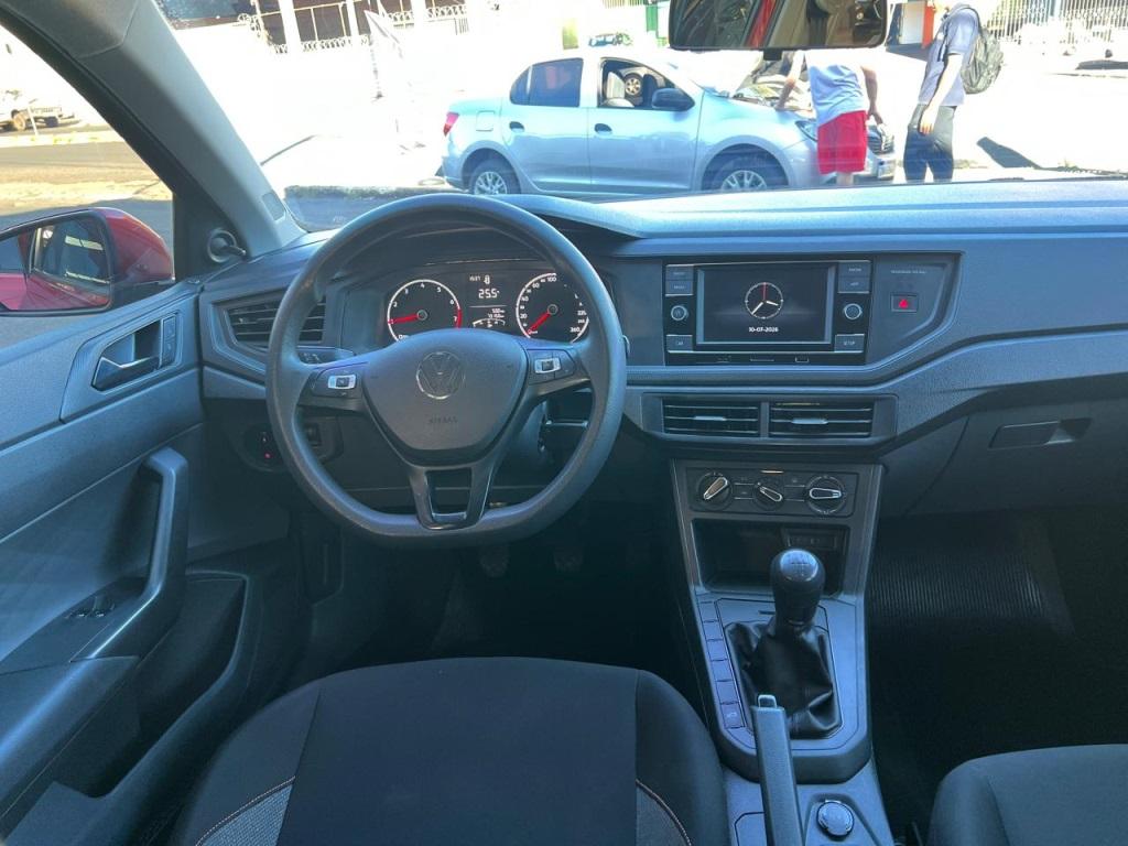 VOLKSWAGEN Polo Hatch - Foto