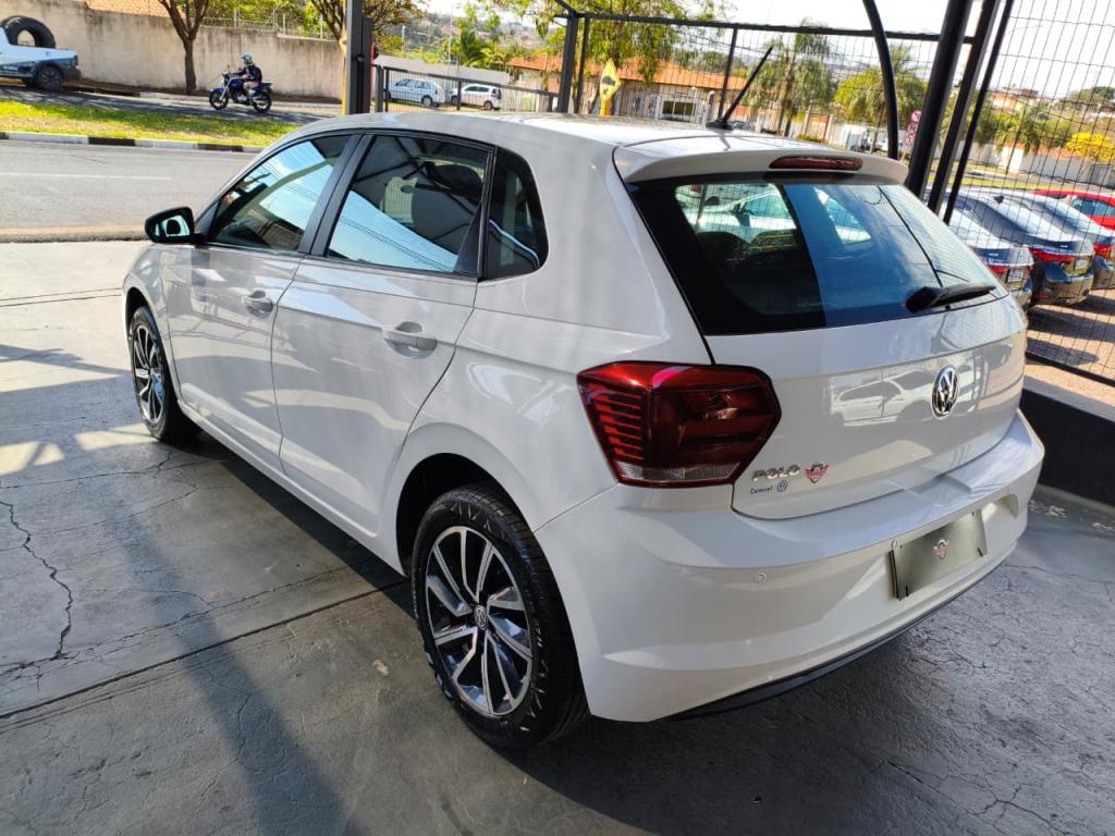VOLKSWAGEN Polo Hatch - Foto