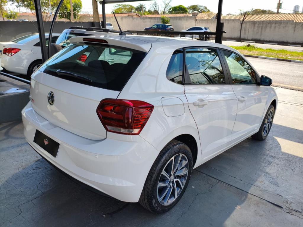VOLKSWAGEN Polo Hatch - Foto