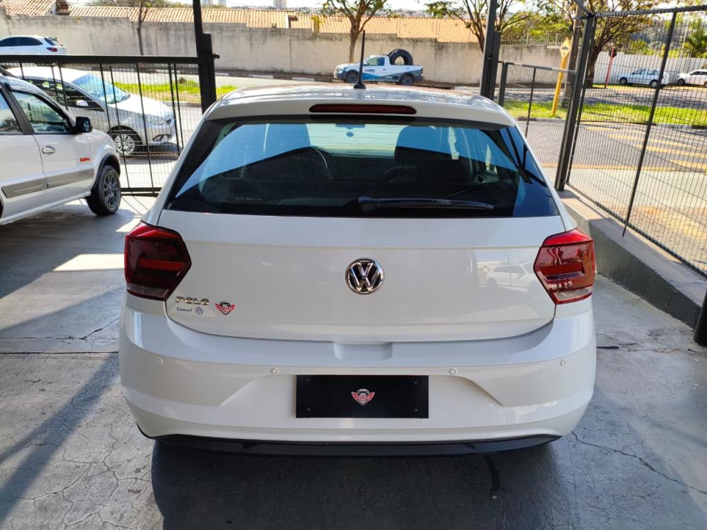 VOLKSWAGEN Polo Hatch - Foto