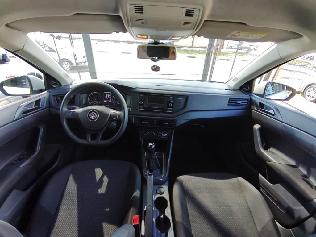 VOLKSWAGEN Polo Hatch - Foto