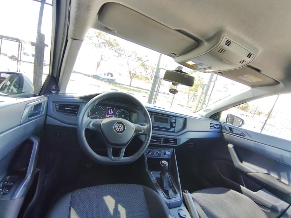 VOLKSWAGEN Polo Hatch - Foto