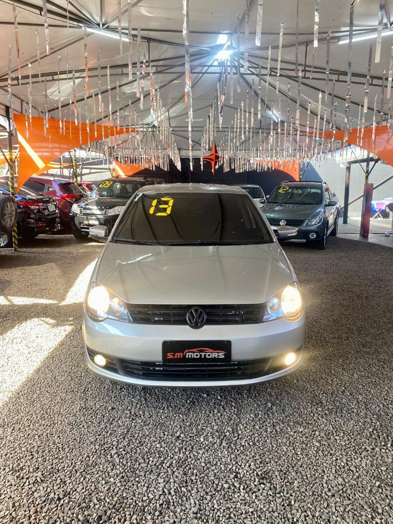 VOLKSWAGEN Polo Hatch - Foto
