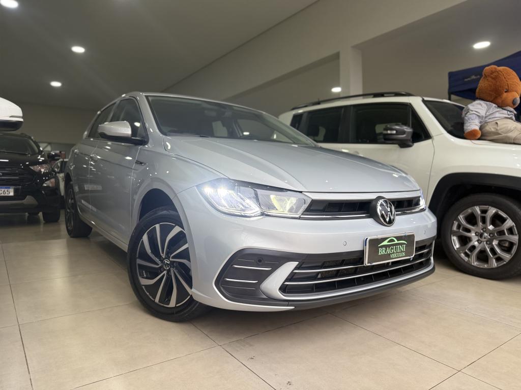 VOLKSWAGEN Polo Hatch - Foto