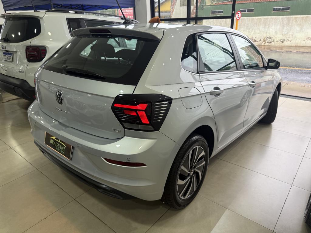 VOLKSWAGEN Polo Hatch - Foto