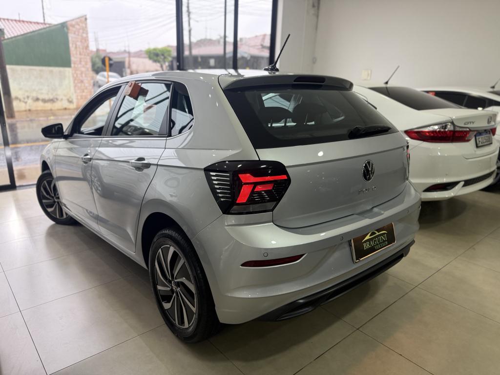 VOLKSWAGEN Polo Hatch - Foto