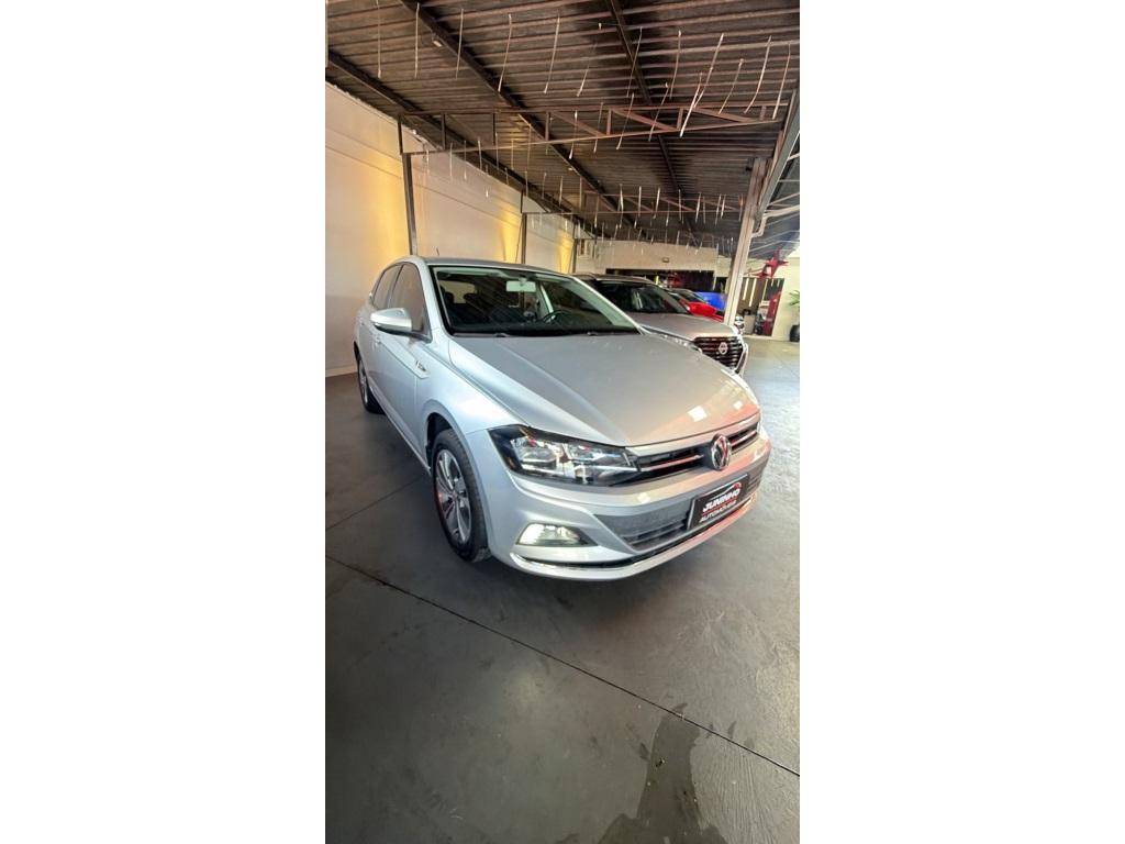VOLKSWAGEN Polo Hatch - Foto