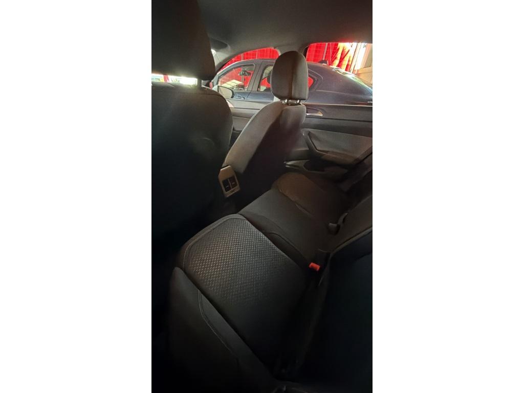 VOLKSWAGEN Polo Hatch - Foto