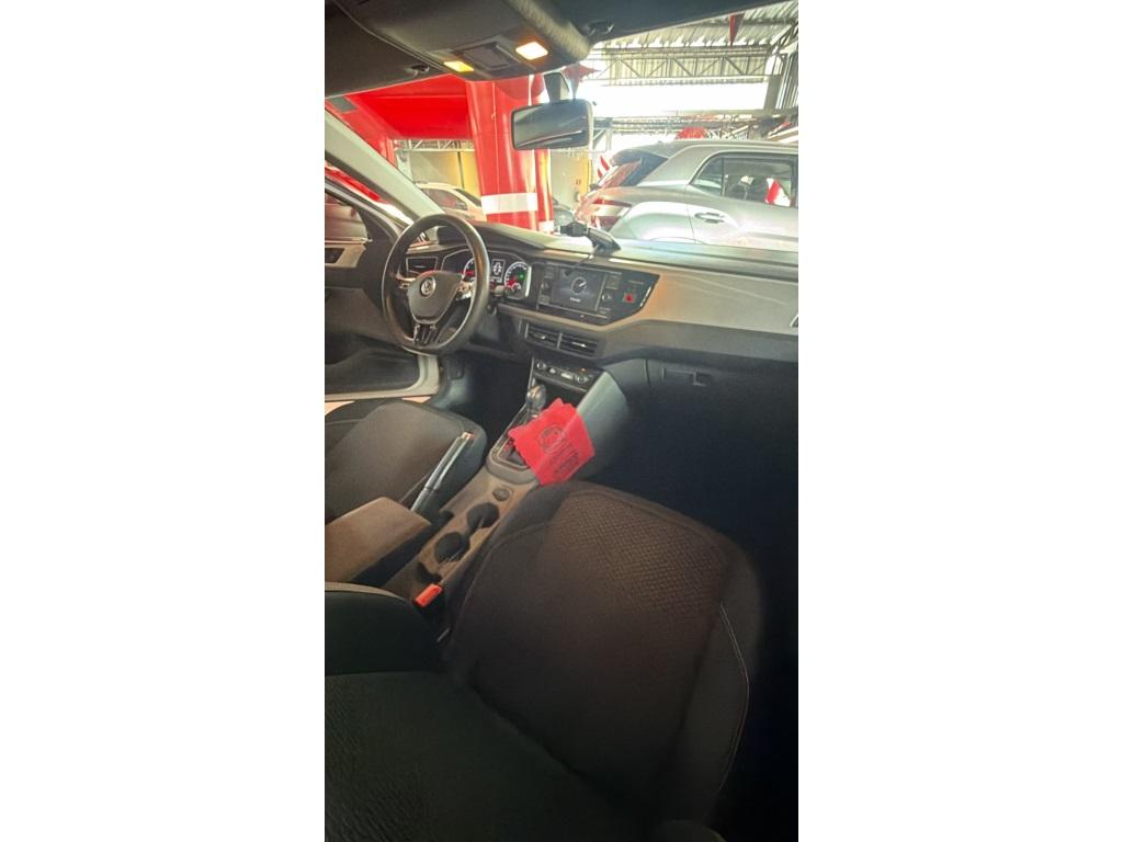 VOLKSWAGEN Polo Hatch - Foto