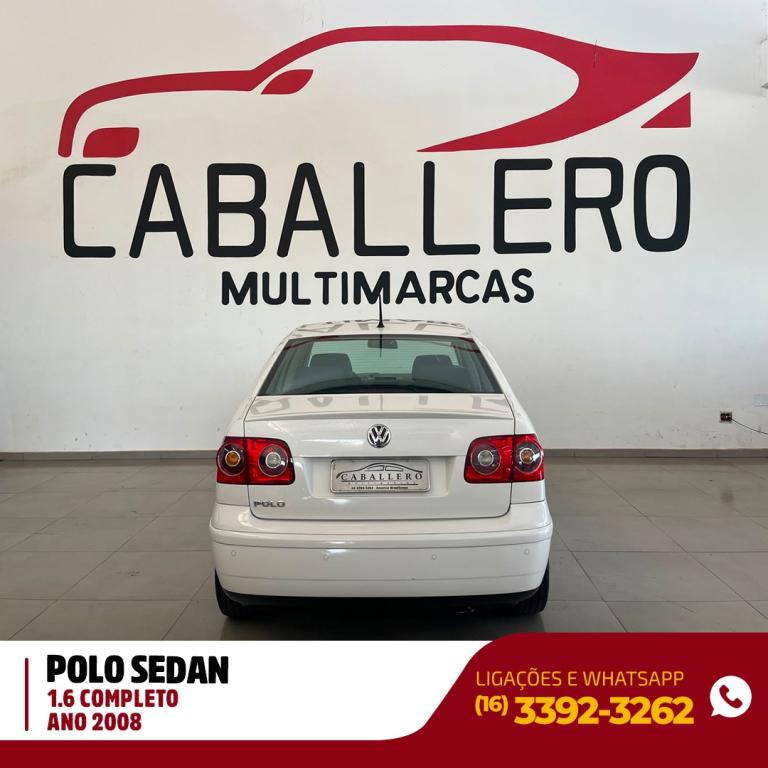 VOLKSWAGEN Polo Sedan - Foto
