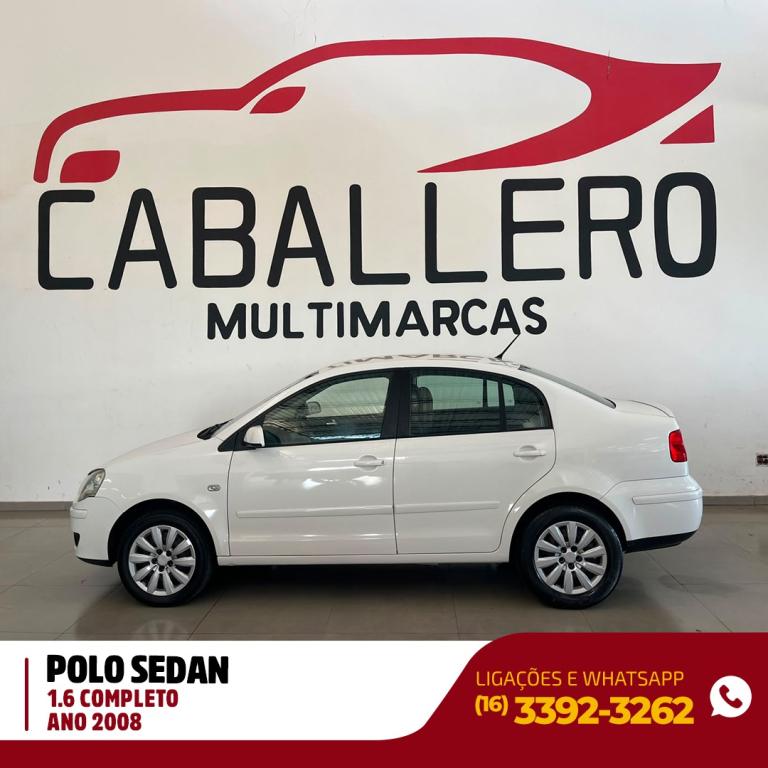 VOLKSWAGEN Polo Sedan - Foto