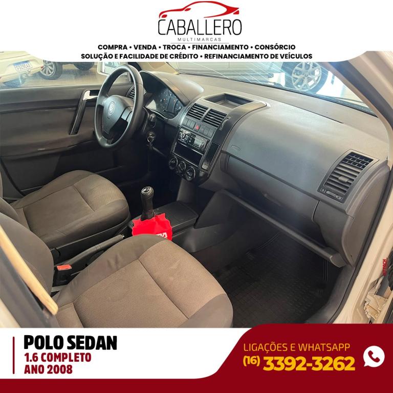 VOLKSWAGEN Polo Sedan - Foto