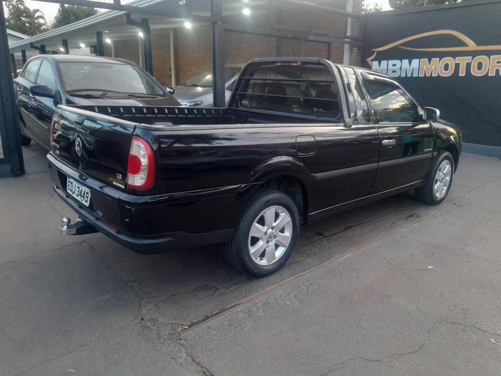 VOLKSWAGEN Saveiro - Foto