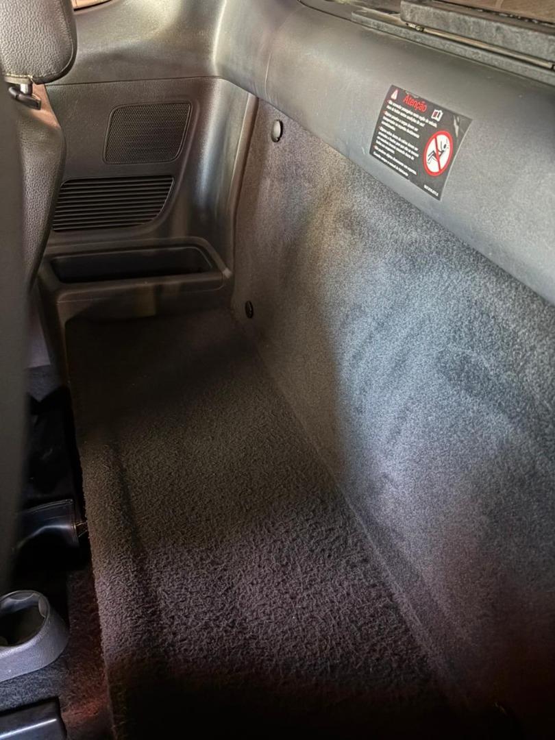 VOLKSWAGEN Saveiro - Foto