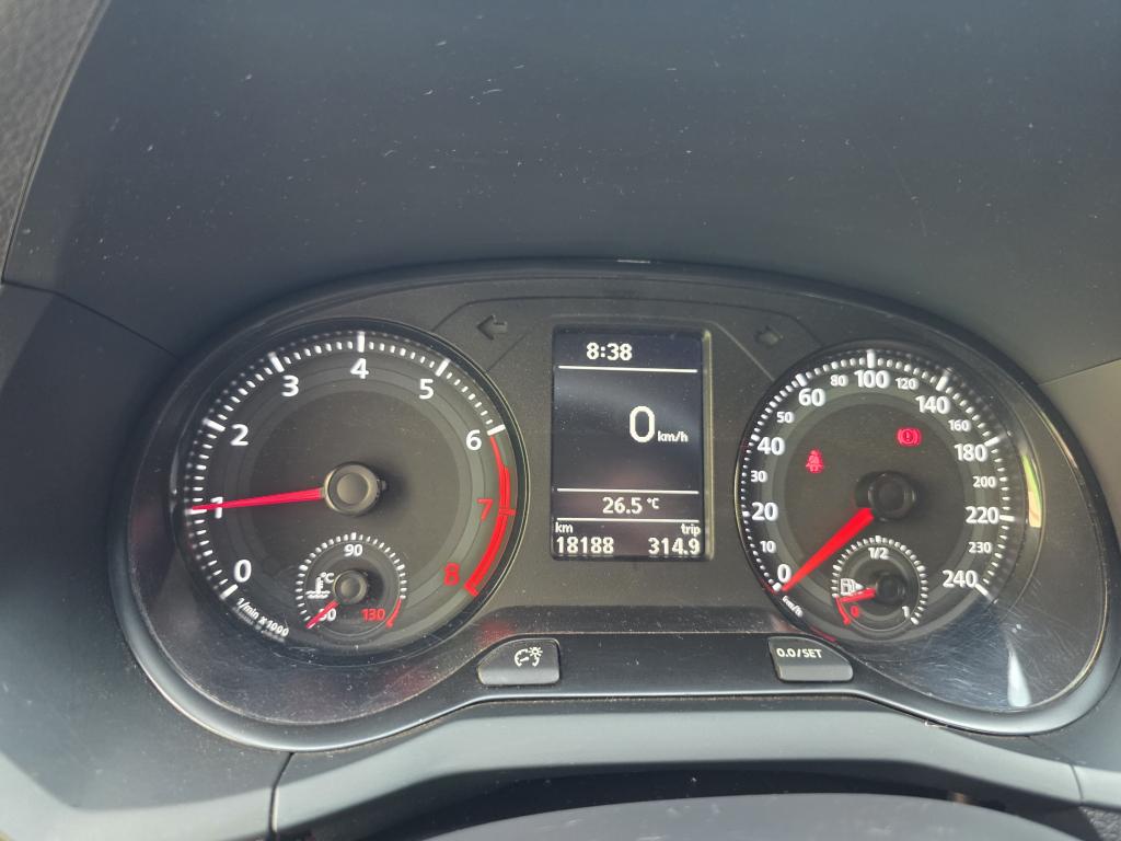 VOLKSWAGEN Saveiro - Foto