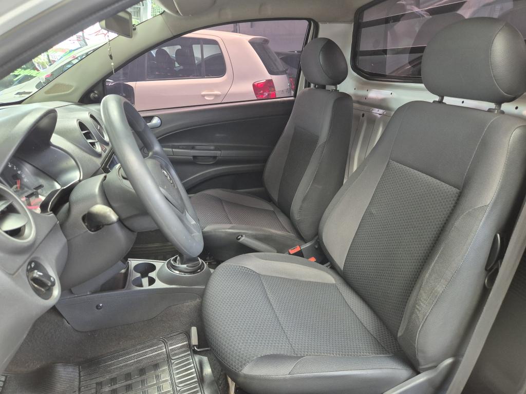 VOLKSWAGEN Saveiro - Foto