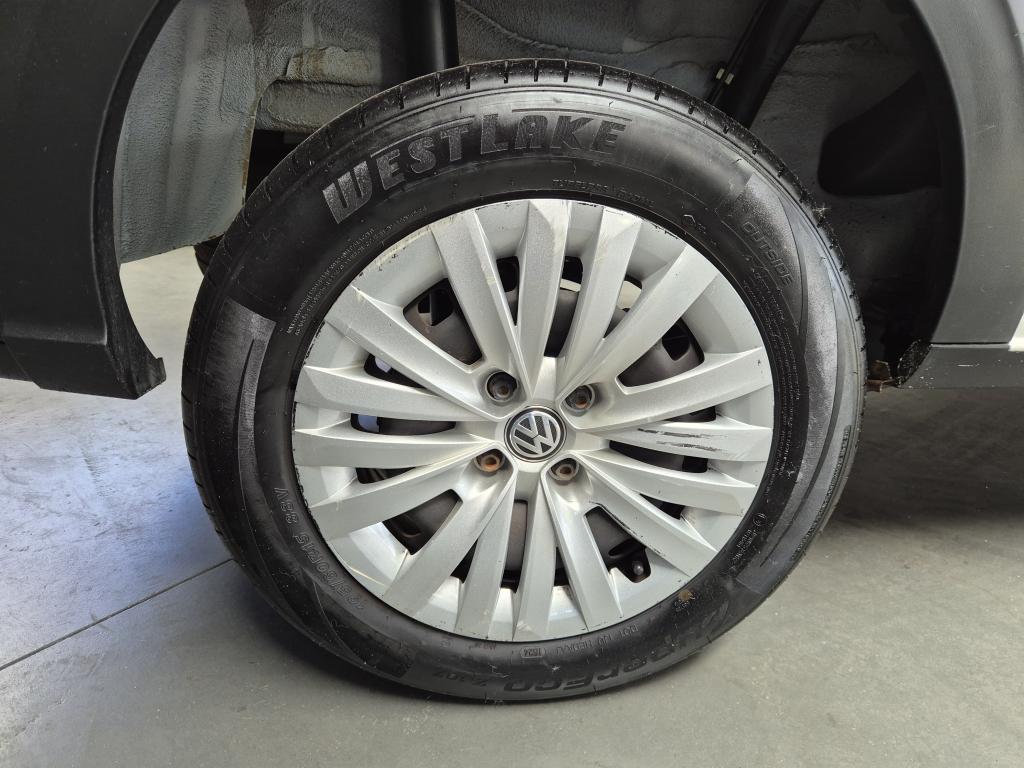 VOLKSWAGEN Saveiro - Foto