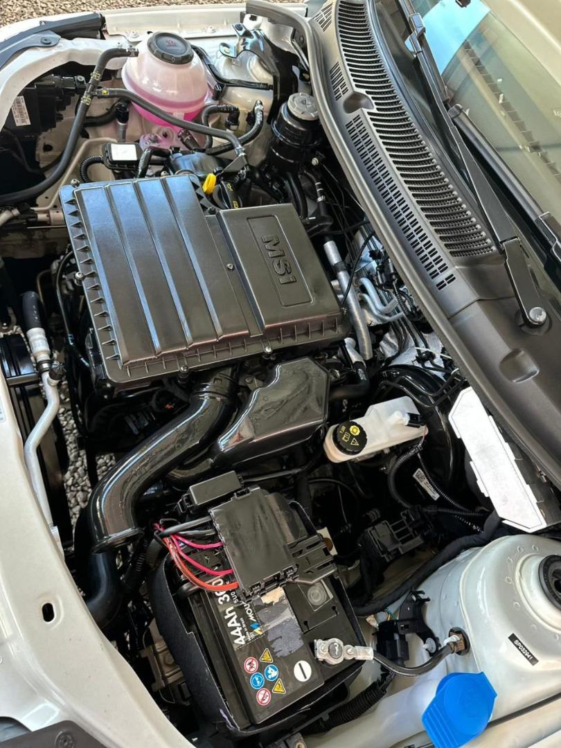 VOLKSWAGEN Saveiro - Foto