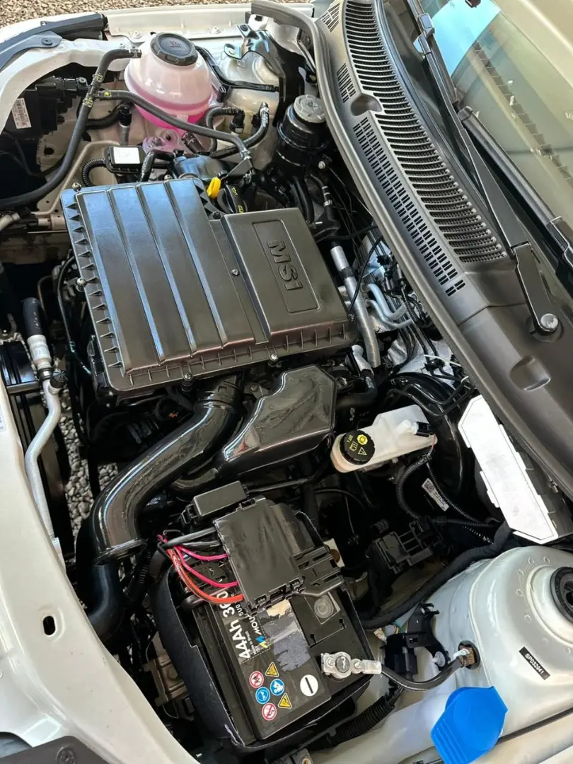 VOLKSWAGEN Saveiro - Foto