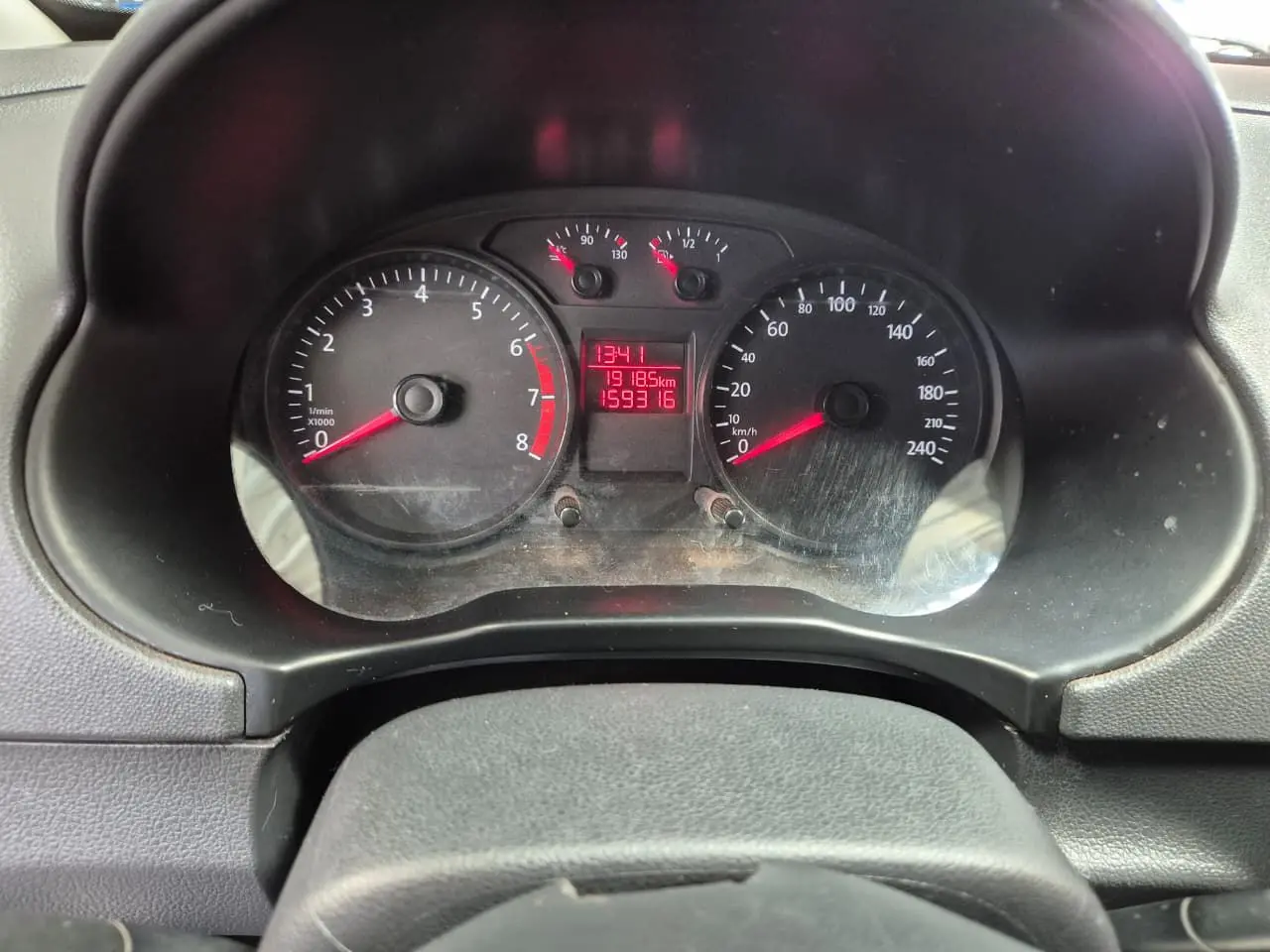 VOLKSWAGEN Saveiro - Foto