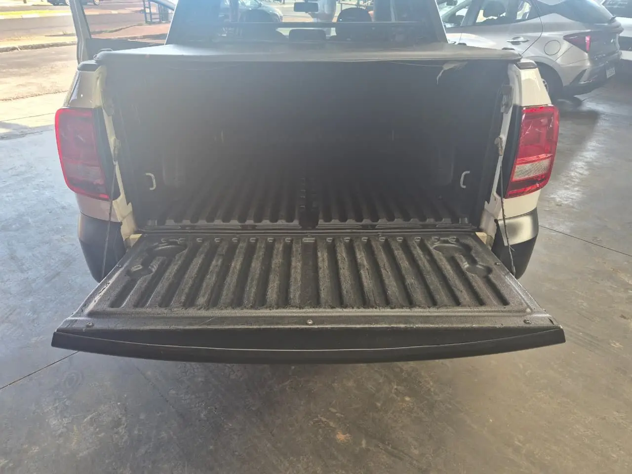 VOLKSWAGEN Saveiro - Foto