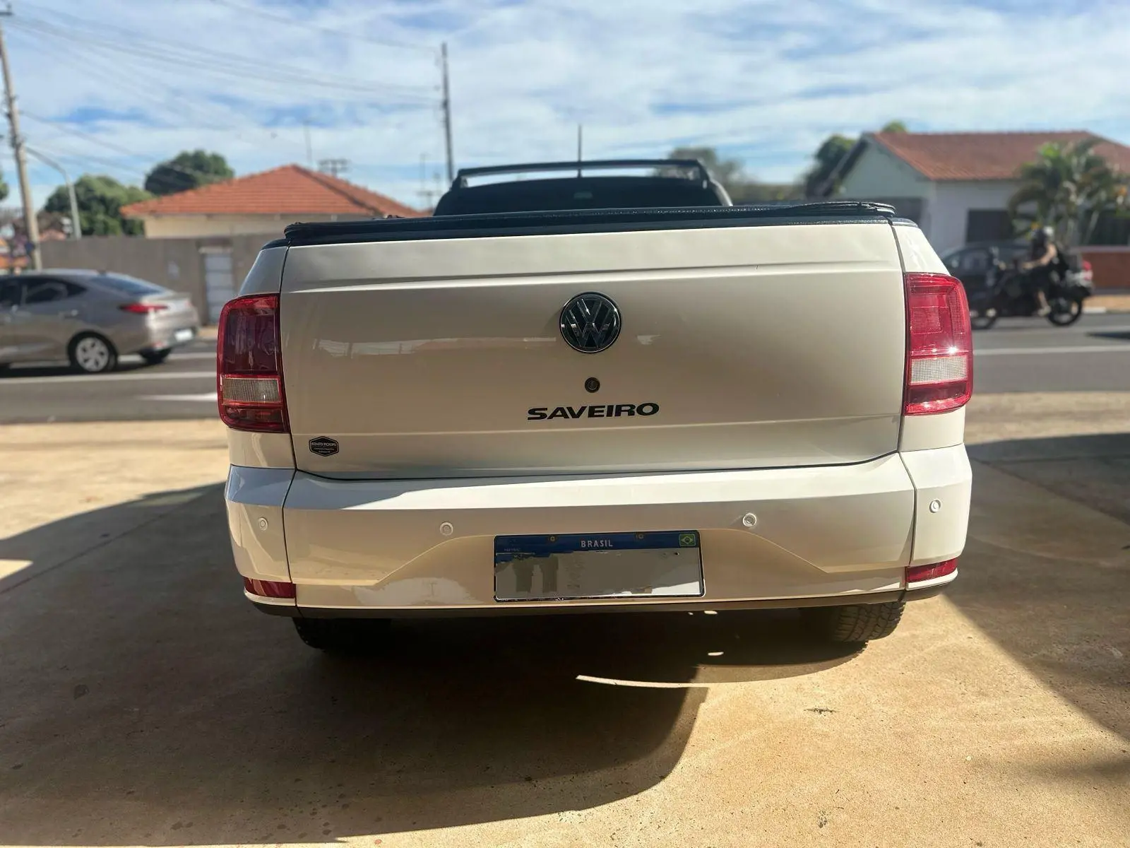 VOLKSWAGEN Saveiro - Foto