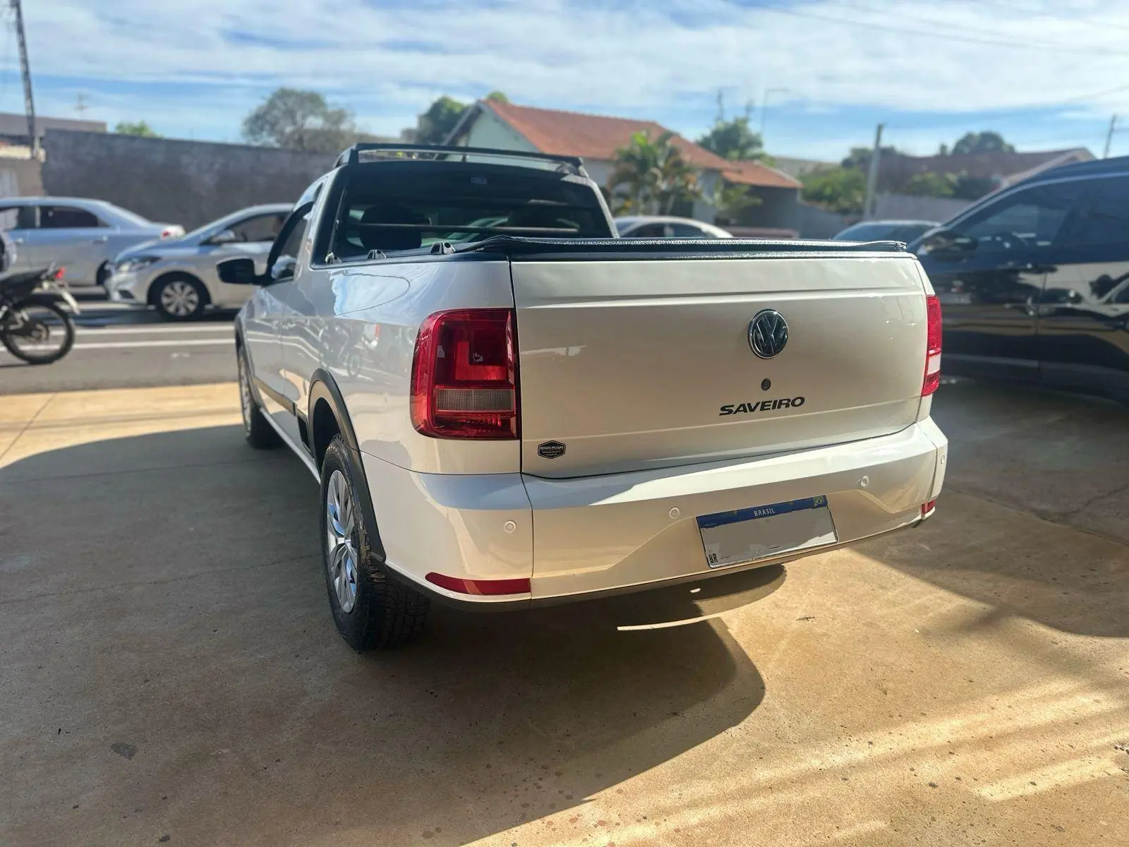 VOLKSWAGEN Saveiro - Foto