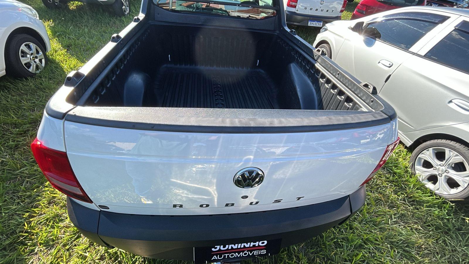 VOLKSWAGEN Saveiro - Foto