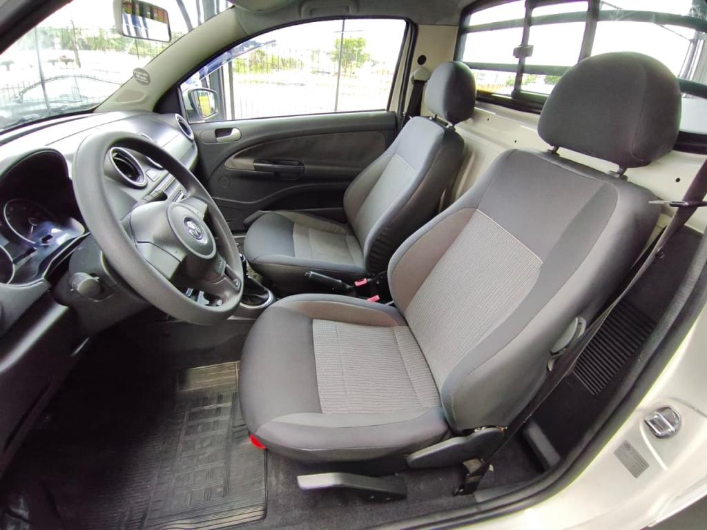 VOLKSWAGEN Saveiro - Foto