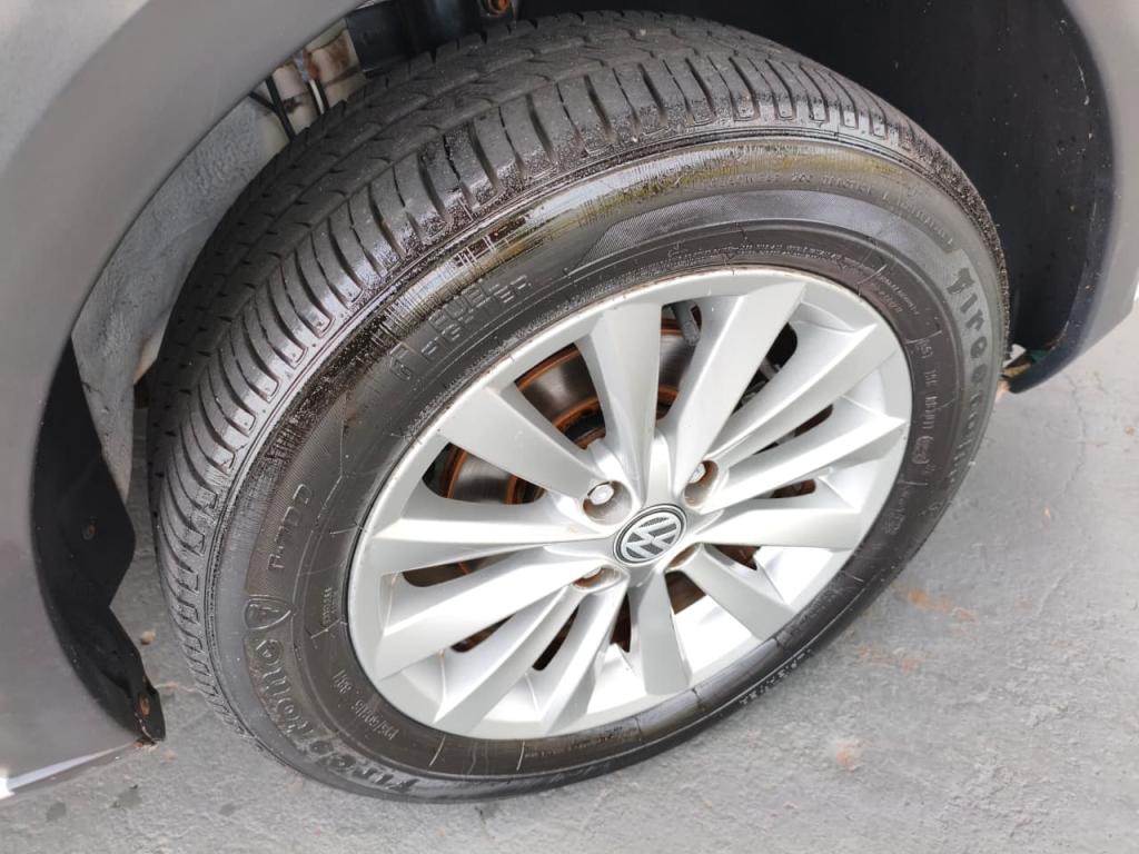 VOLKSWAGEN Saveiro - Foto