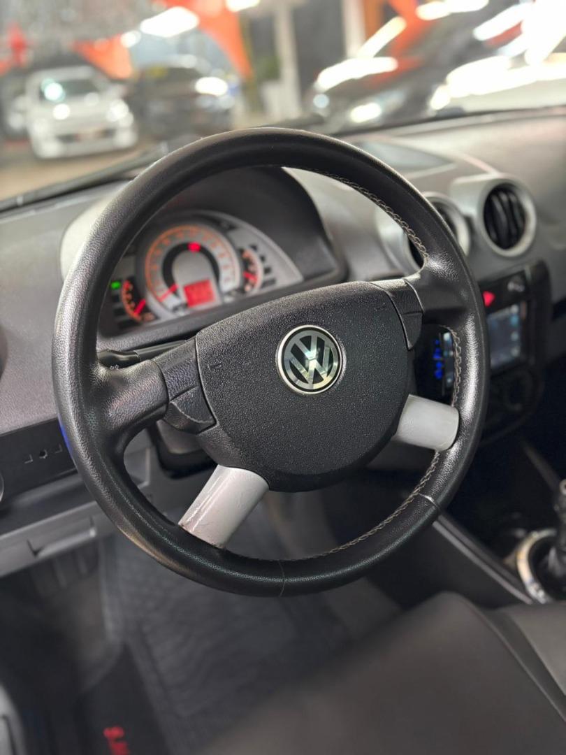 VOLKSWAGEN Saveiro - Foto