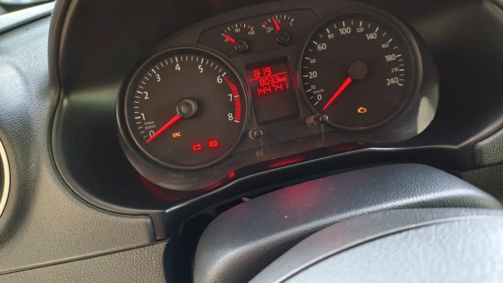VOLKSWAGEN Saveiro - Foto