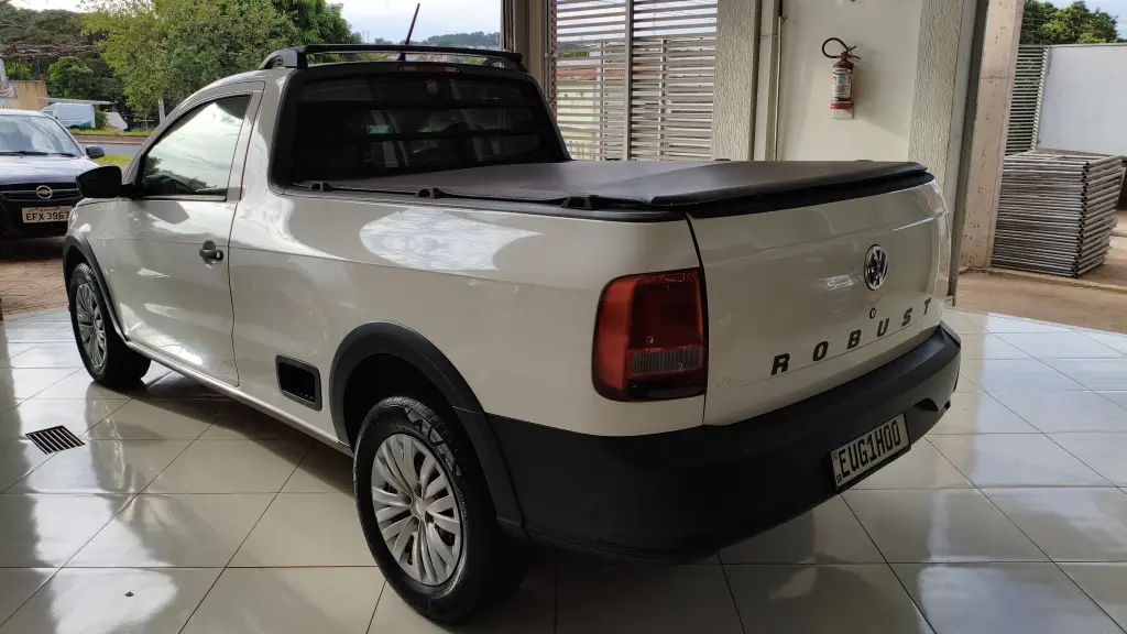 VOLKSWAGEN Saveiro - Foto