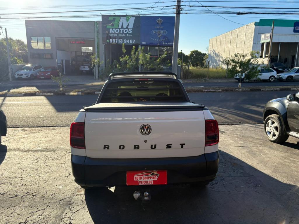 VOLKSWAGEN Saveiro - Foto