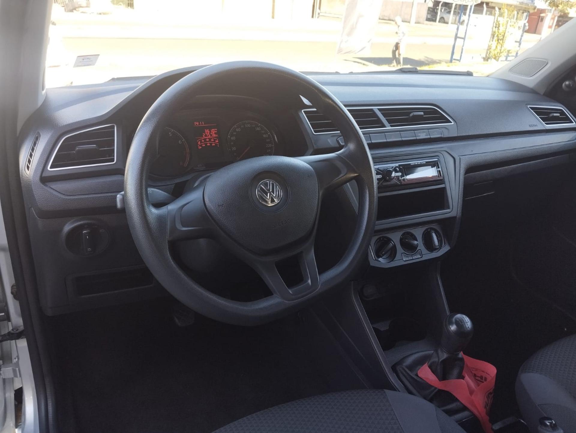 VOLKSWAGEN Saveiro - Foto