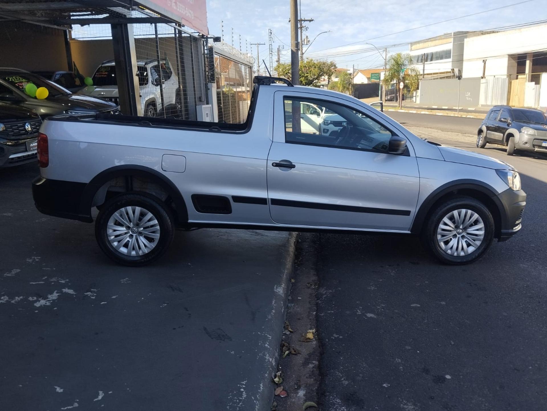 VOLKSWAGEN Saveiro - Foto