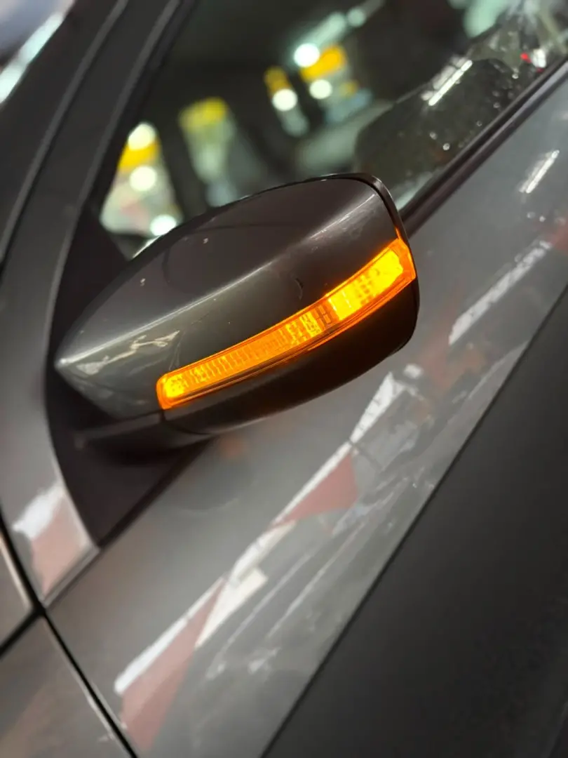 VOLKSWAGEN Saveiro - Foto