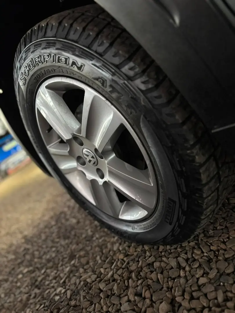 VOLKSWAGEN Saveiro - Foto
