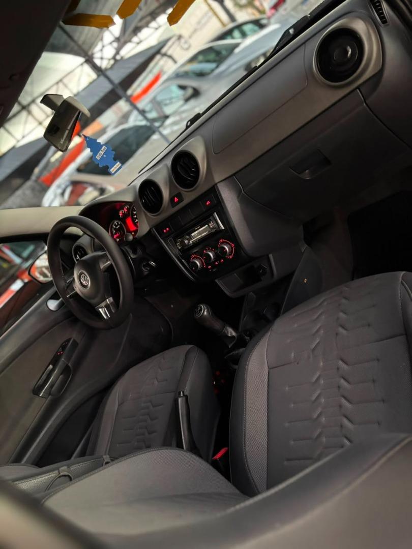 VOLKSWAGEN Saveiro - Foto