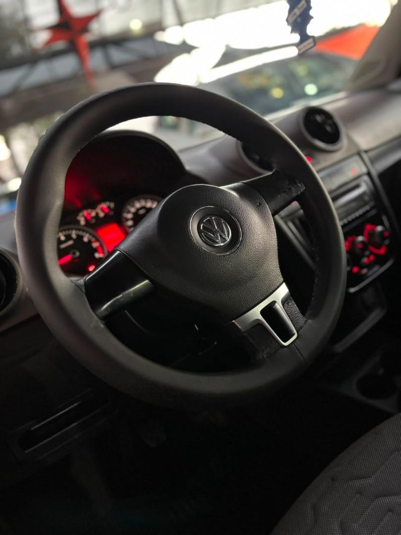 VOLKSWAGEN Saveiro - Foto