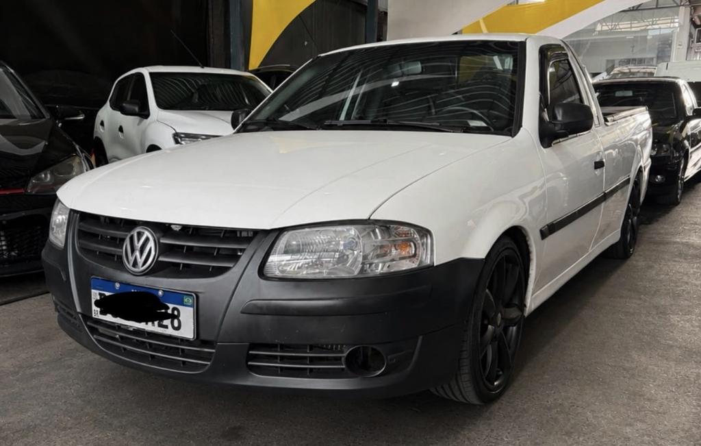 VOLKSWAGEN Saveiro