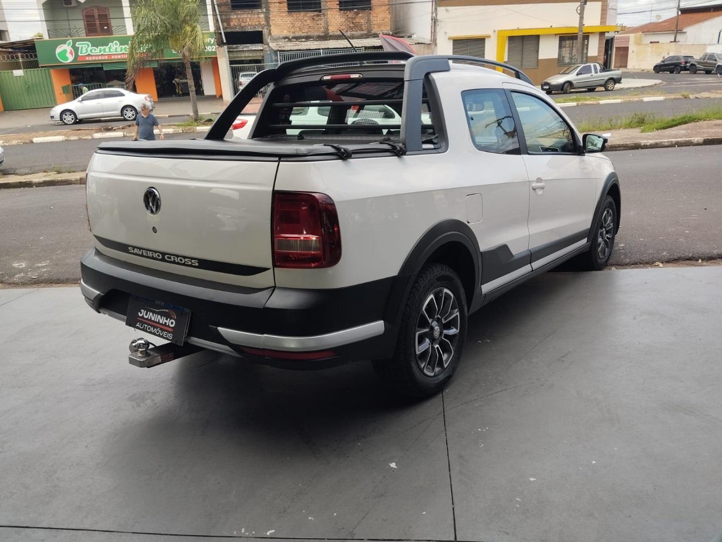 VOLKSWAGEN Saveiro - Foto