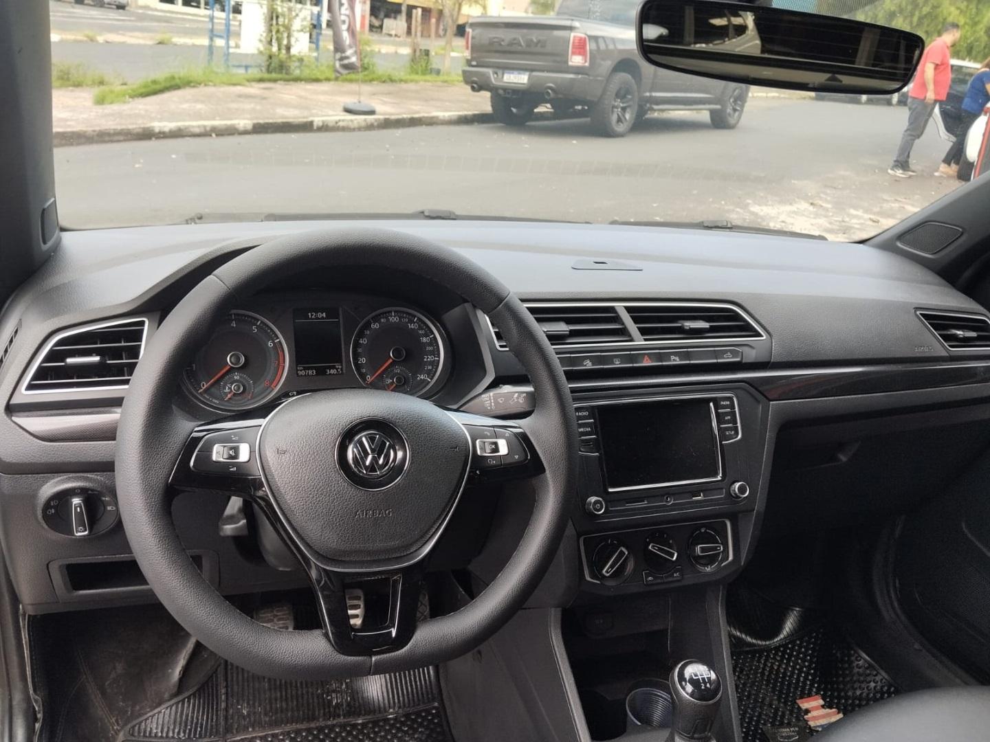 VOLKSWAGEN Saveiro - Foto