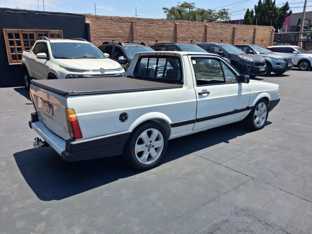 VOLKSWAGEN Saveiro - Foto