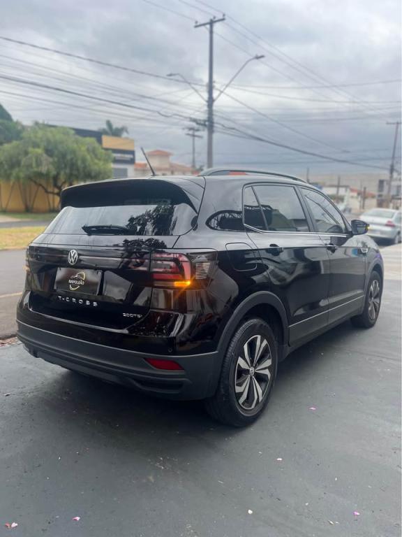 VOLKSWAGEN T-Cross - Foto