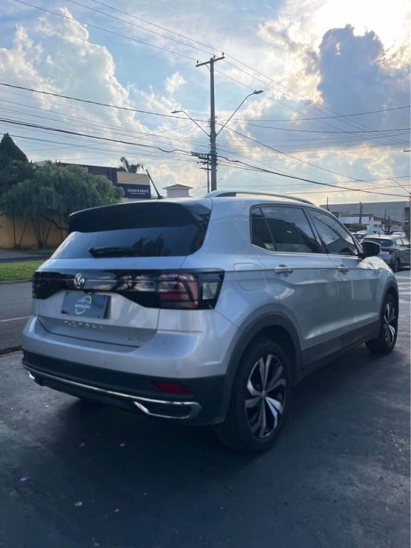 VOLKSWAGEN T-Cross - Foto